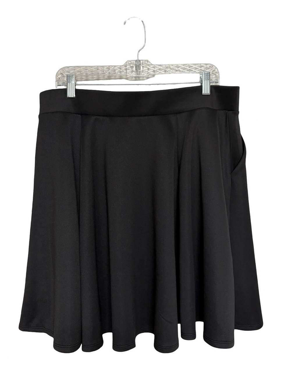 NEW Torrid Mini Scuba Skater Skirt in Black - Size 1 - Picture 5 of 10